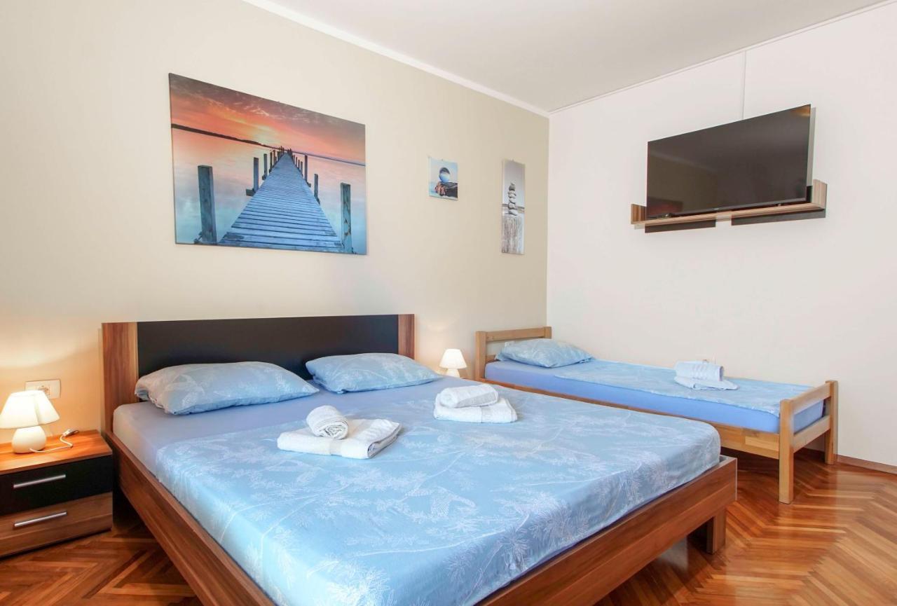 Apartmaji Pri Bosi Nogi Izola Exteriér fotografie
